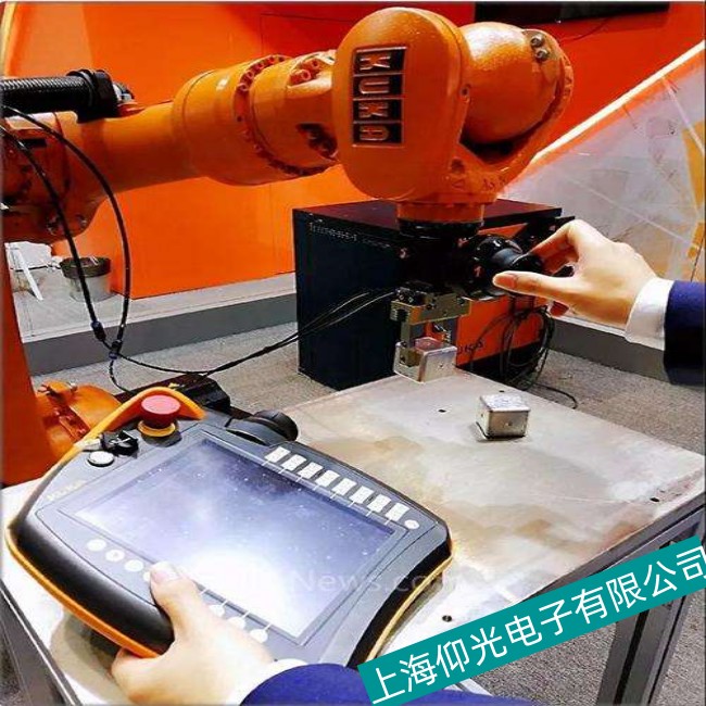 �����I�S�޹�˾��KUKA�C����ʾ�����M���˲���ϵ�y����S�ޱ��B����  